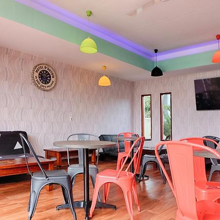 OYO 2595 Hotel Jinan Makassar Bagian luar foto
