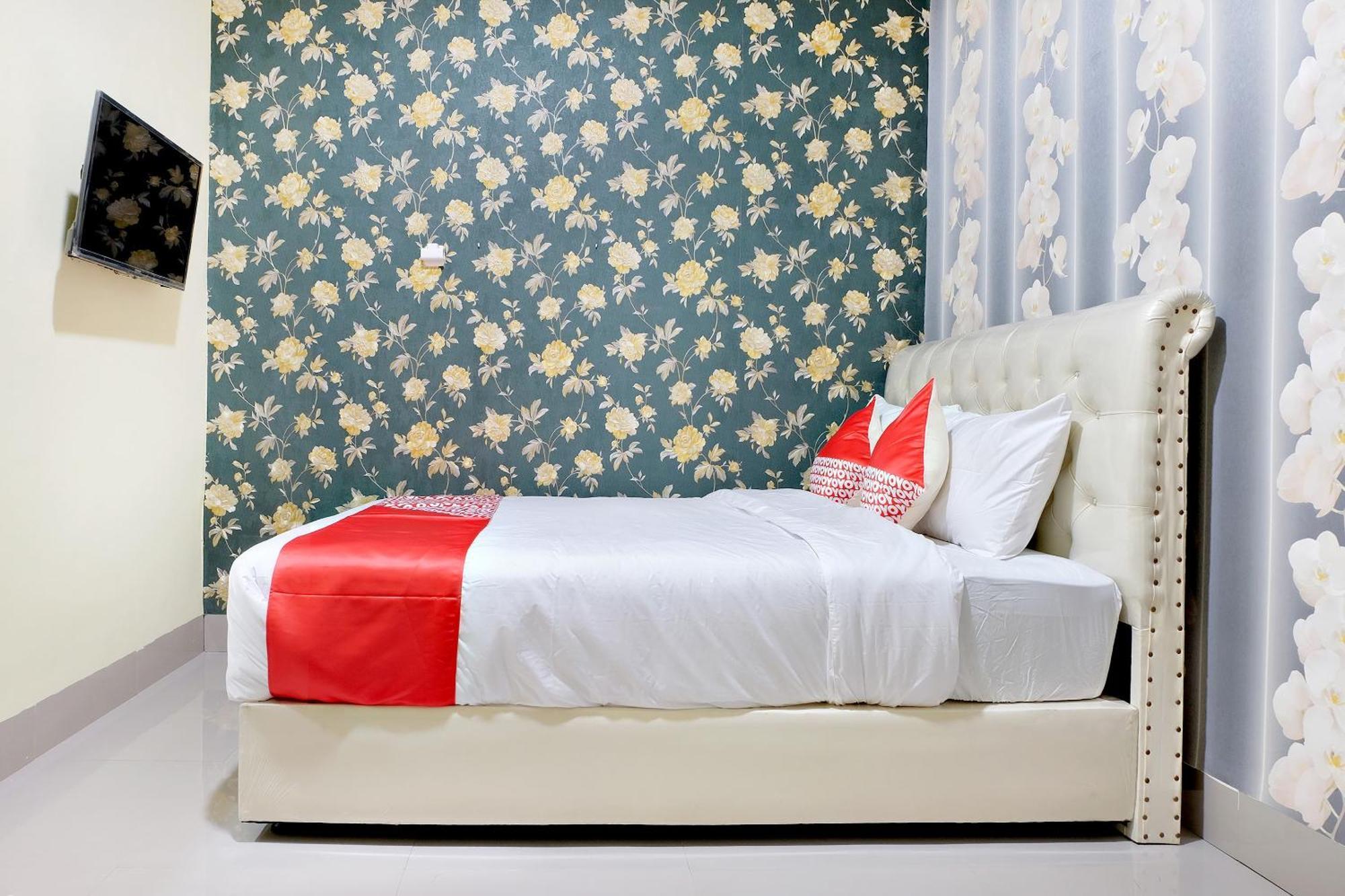 OYO 2595 Hotel Jinan Makassar Bagian luar foto
